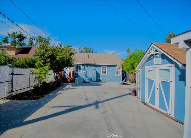 1010 69th St., Los Angeles, CA 90044