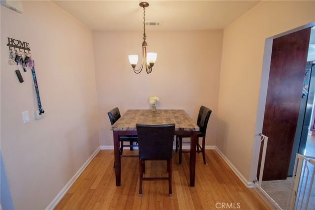 1010 69th St., Los Angeles, CA 90044