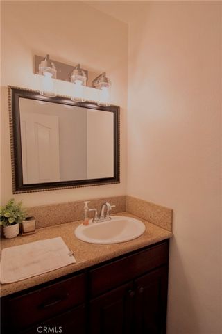 1010 69th St., Los Angeles, CA 90044