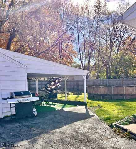 3819 Huntmere Avenue, Austintown, OH 44515