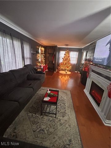 3819 Huntmere Avenue, Austintown, OH 44515