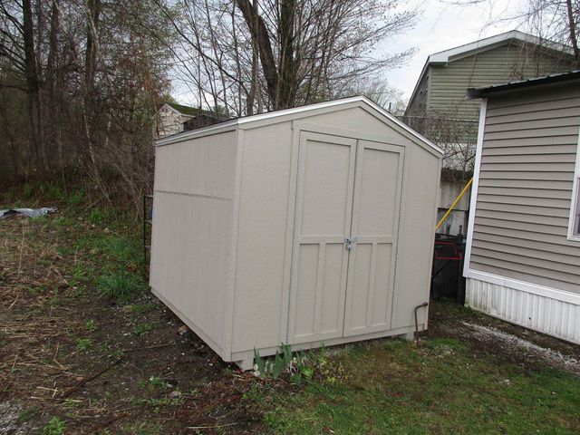 86 Wile Street, Hinesburg, VT 05461