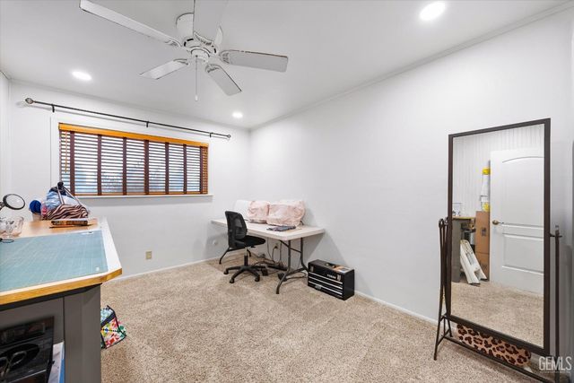7008 Hooper Avenue, Bakersfield, CA 93308
