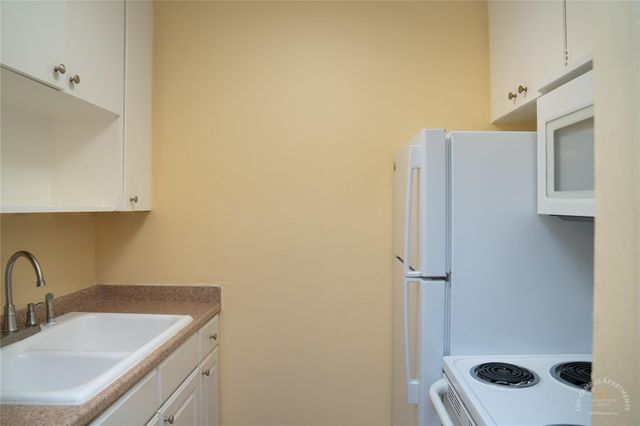 2108 San Gabriel ST 201, Austin, TX 78705