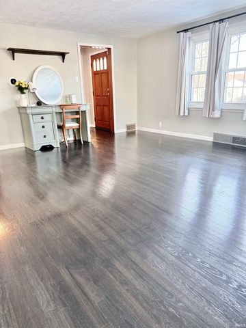 3508 S Beacon Street, Muncie, IN 47302