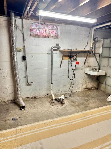 3508 S Beacon Street, Muncie, IN 47302