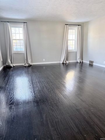 3508 S Beacon Street, Muncie, IN 47302