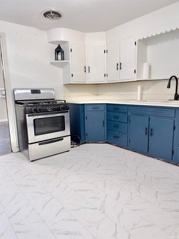 3508 S Beacon Street, Muncie, IN 47302