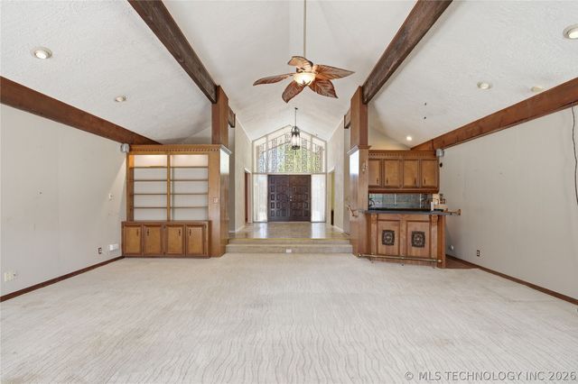 6271 S Jamestown Avenue, Tulsa, OK 74136