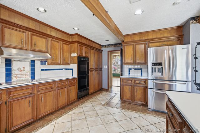 6271 S Jamestown Avenue, Tulsa, OK 74136