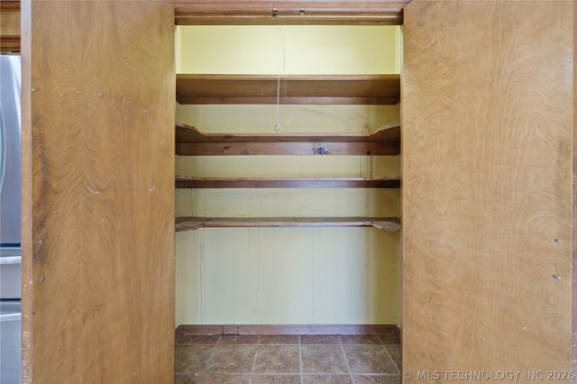 6271 S Jamestown Avenue, Tulsa, OK 74136