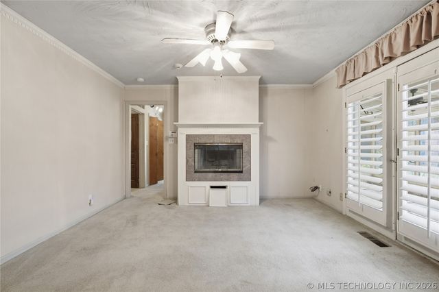 6271 S Jamestown Avenue, Tulsa, OK 74136