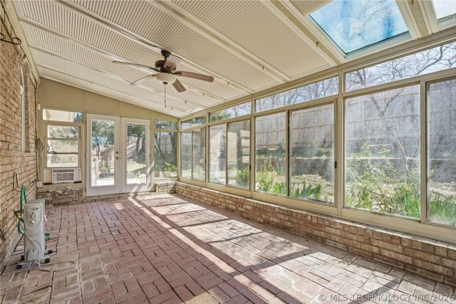 6271 S Jamestown Avenue, Tulsa, OK 74136