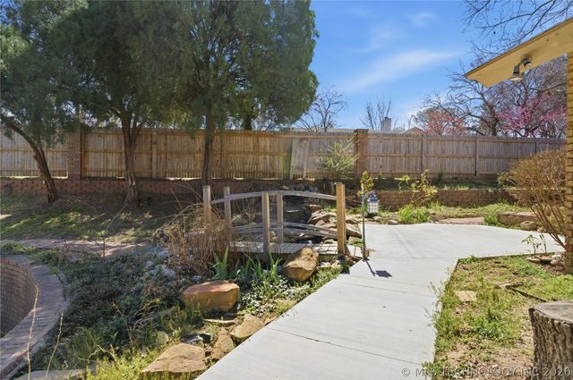 6271 S Jamestown Avenue, Tulsa, OK 74136