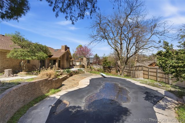 6271 S Jamestown Avenue, Tulsa, OK 74136