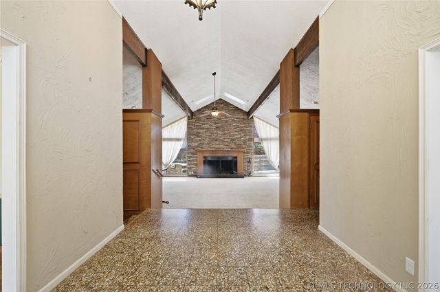 6271 S Jamestown Avenue, Tulsa, OK 74136