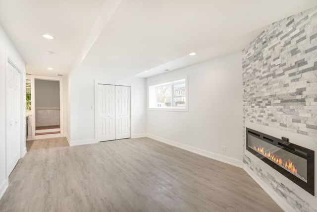 718 E 152nd Street, Phoenix, IL 60426