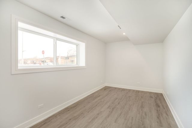 718 E 152nd Street, Phoenix, IL 60426