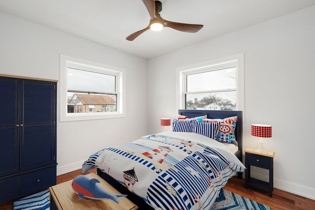 718 E 152nd Street, Phoenix, IL 60426