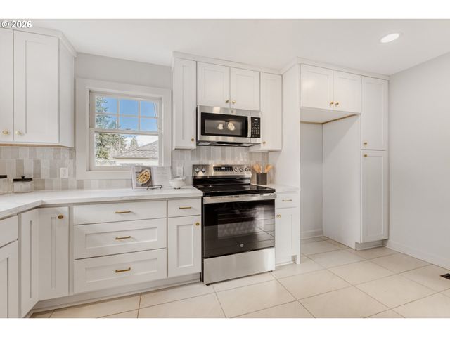 4305 Ne 77TH Ave, Portland, OR 97218