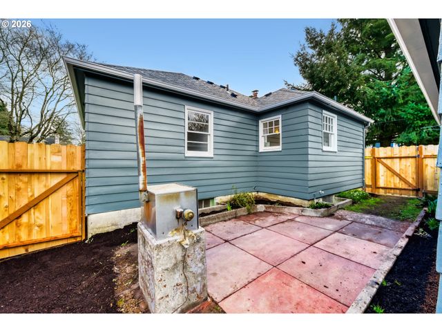 4305 Ne 77TH Ave, Portland, OR 97218
