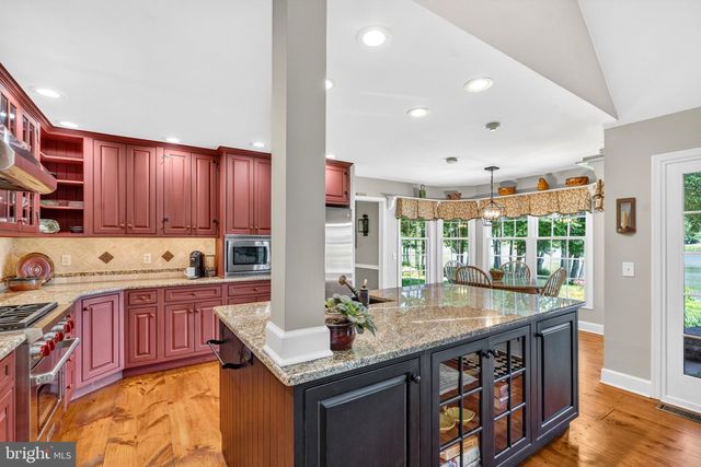 10 W SHORE CT, Landenberg, PA 19350