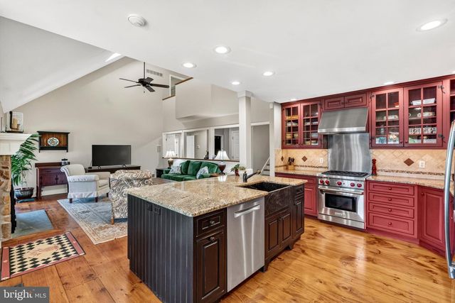 10 W SHORE CT, Landenberg, PA 19350
