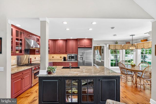 10 W SHORE CT, Landenberg, PA 19350