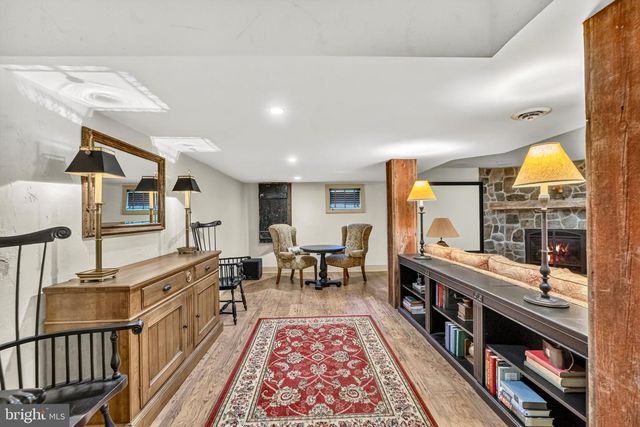 10 W SHORE CT, Landenberg, PA 19350