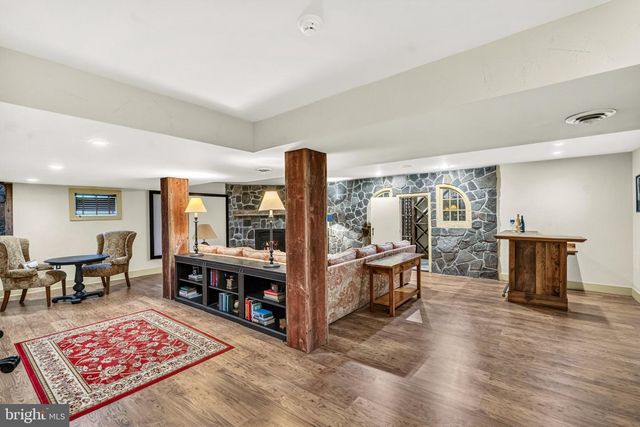 10 W SHORE CT, Landenberg, PA 19350