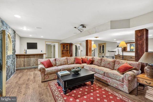 10 W SHORE CT, Landenberg, PA 19350