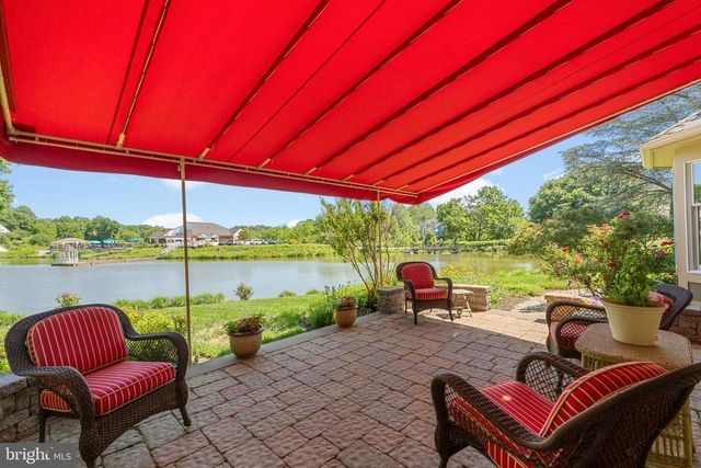 10 W SHORE CT, Landenberg, PA 19350