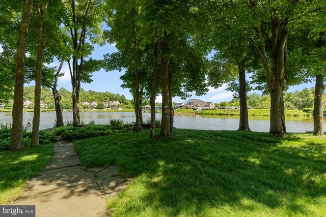 10 W SHORE CT, Landenberg, PA 19350