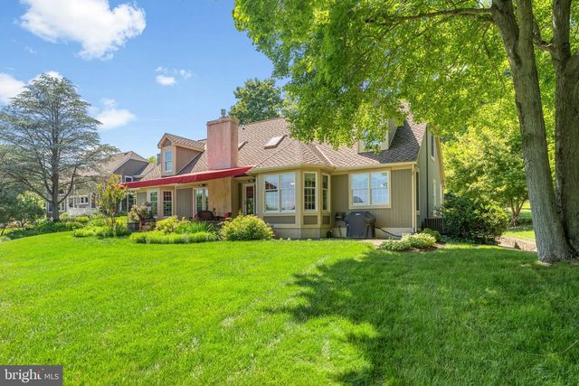 10 W SHORE CT, Landenberg, PA 19350