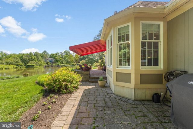 10 W SHORE CT, Landenberg, PA 19350
