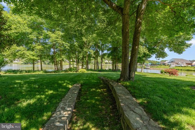 10 W SHORE CT, Landenberg, PA 19350