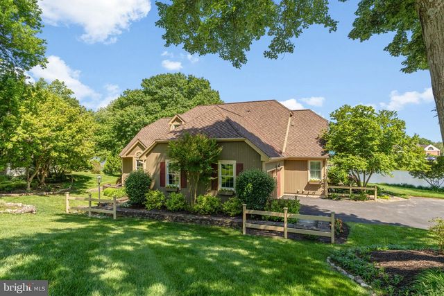 10 W SHORE CT, Landenberg, PA 19350