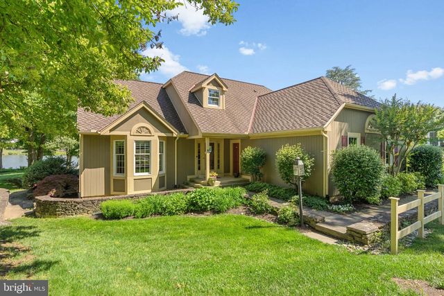 10 W SHORE CT, Landenberg, PA 19350