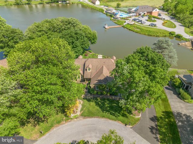 10 W SHORE CT, Landenberg, PA 19350
