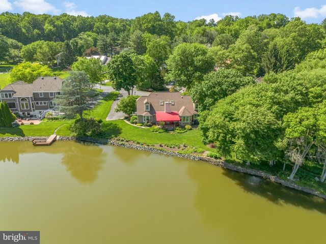 10 W SHORE CT, Landenberg, PA 19350