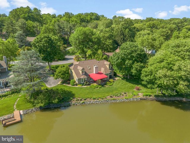 10 W SHORE CT, Landenberg, PA 19350