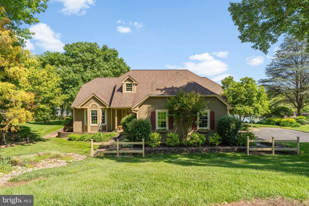 10 W SHORE CT, Landenberg, PA 19350