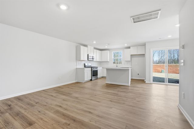 812 Mahaffey Court, Spartanburg, SC 29301