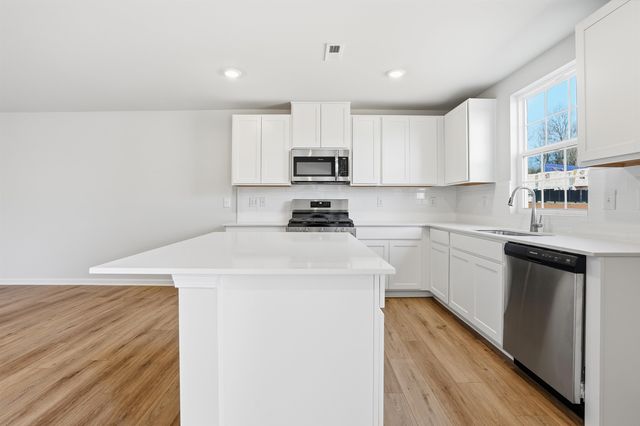 812 Mahaffey Court, Spartanburg, SC 29301