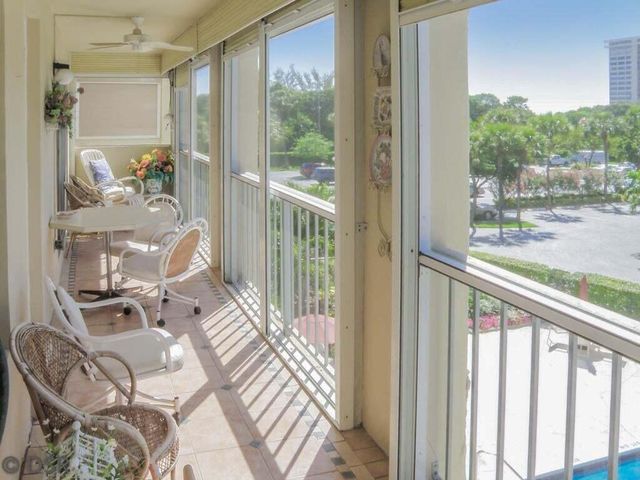 950 Ponce De Leon Road 309, Boca Raton, FL 33432