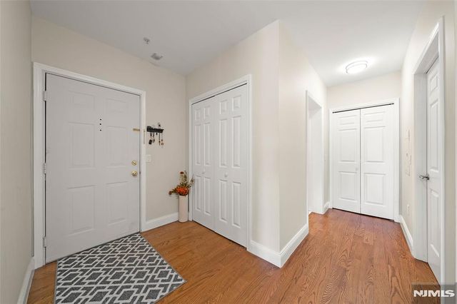 250 The Promenade, Edgewater, NJ 07020