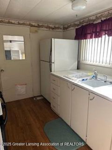 613 S Main Street, Ovid, MI 48866