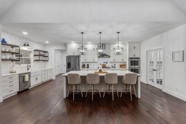 1618 Van Davis Road NW, Charleston, TN 37310
