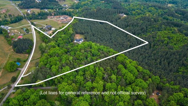 1618 Van Davis Road NW, Charleston, TN 37310