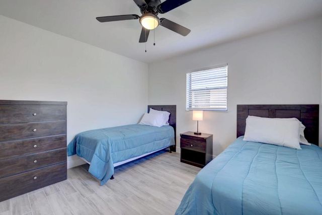 543 SE Greenway Terrace, Port St. Lucie, Port St Lucie, FL 34983